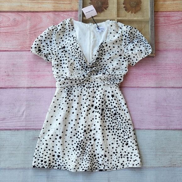 NWT Superdown Black/White Star Print Twist Bust‎ A-line Mini Dress Small - Picture 1 of 6